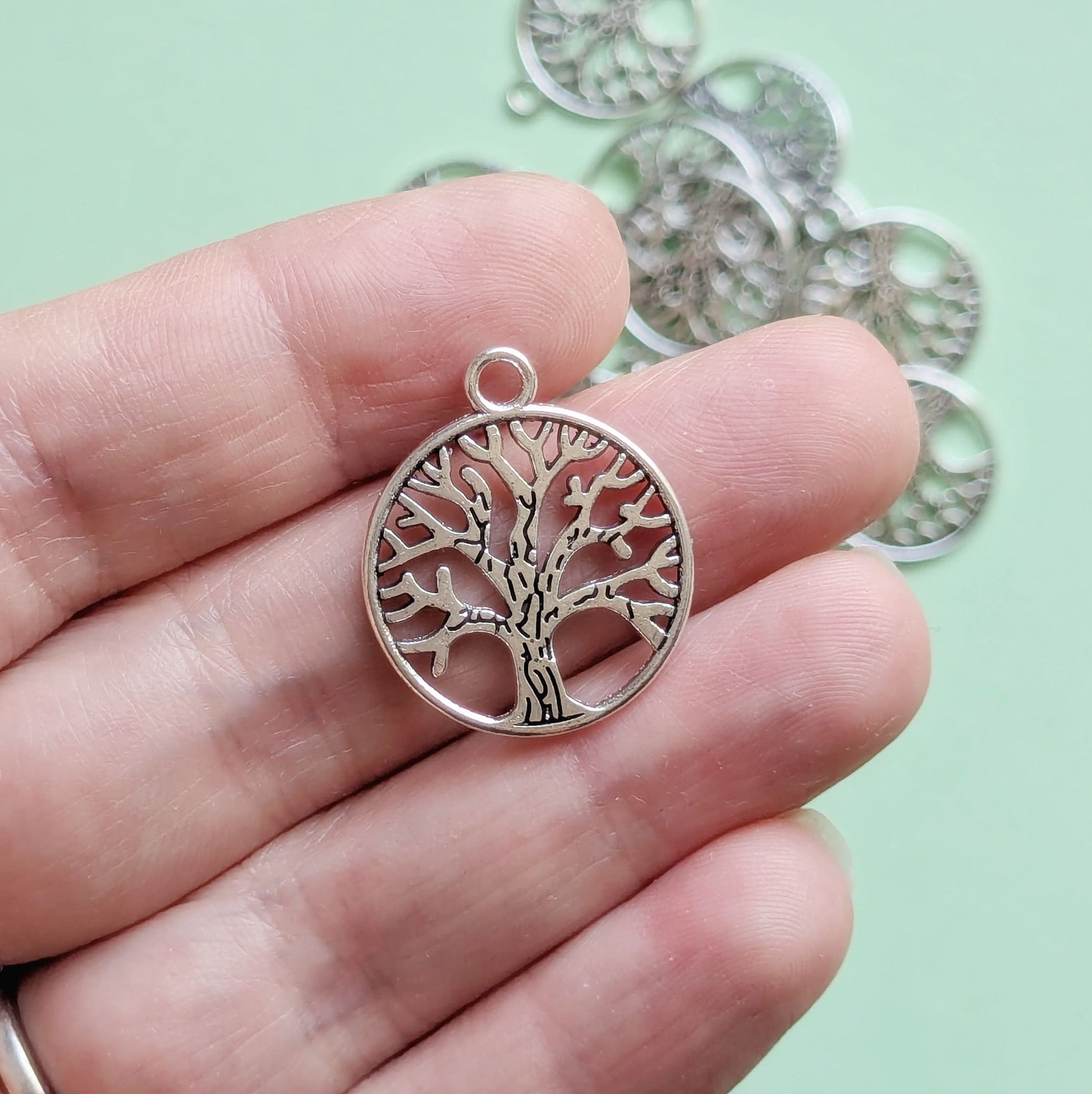 Breloque arbre de vie argenté