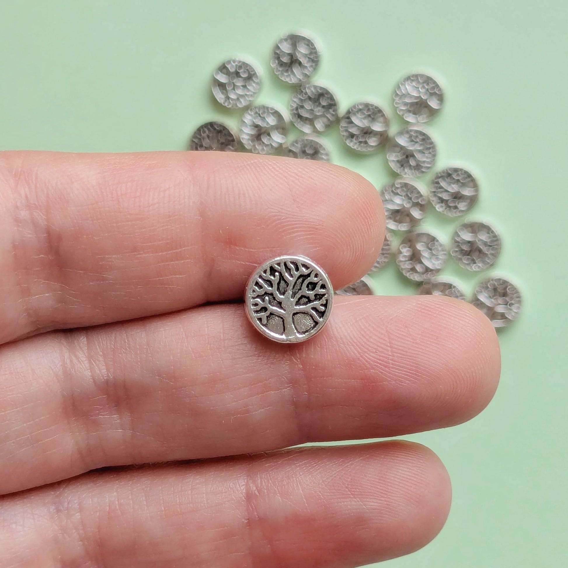 Breloque mini arbre de vie argenté