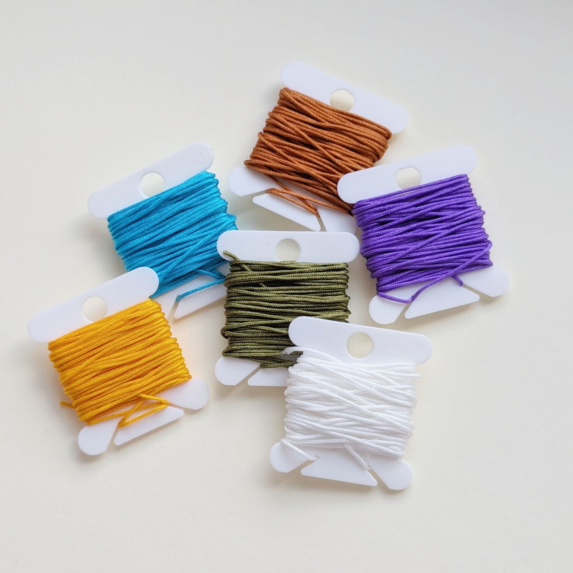 fils colorés en nylon 2 x 2mètres